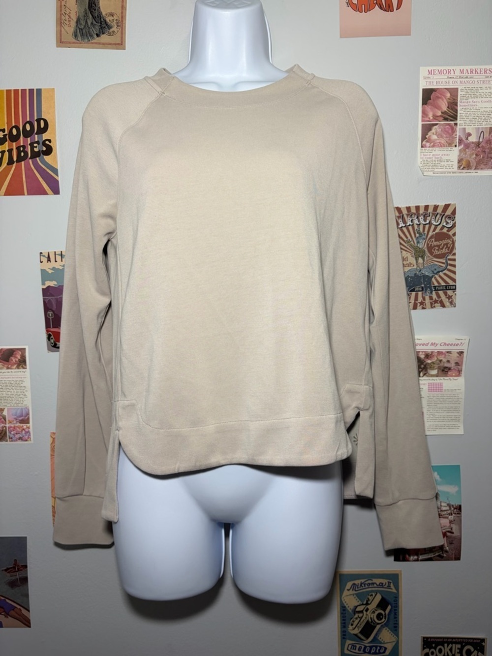 Athleta Light Beige Relaxed Crewneck Sweatshirt